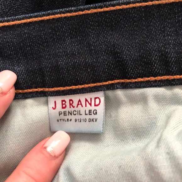 J Brand “Pencil Leg” Dark Vintage Rinse Si… - Picture 5 of 9